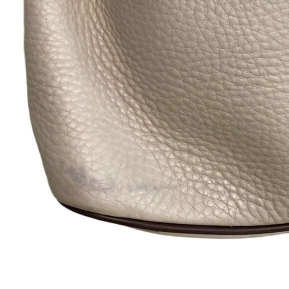 Vintage Dooney & Bourke Leather Drawstring Bucket Bag in Bone color Brown Trim a - Picture 15 of 15